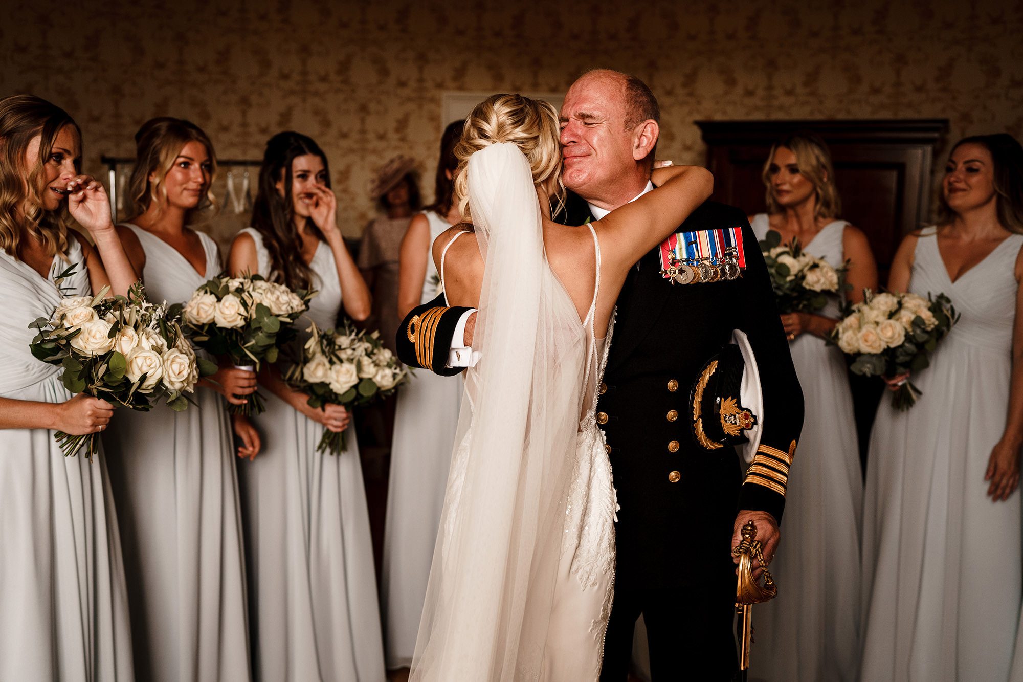 candid london wedding photogrpaher with bride