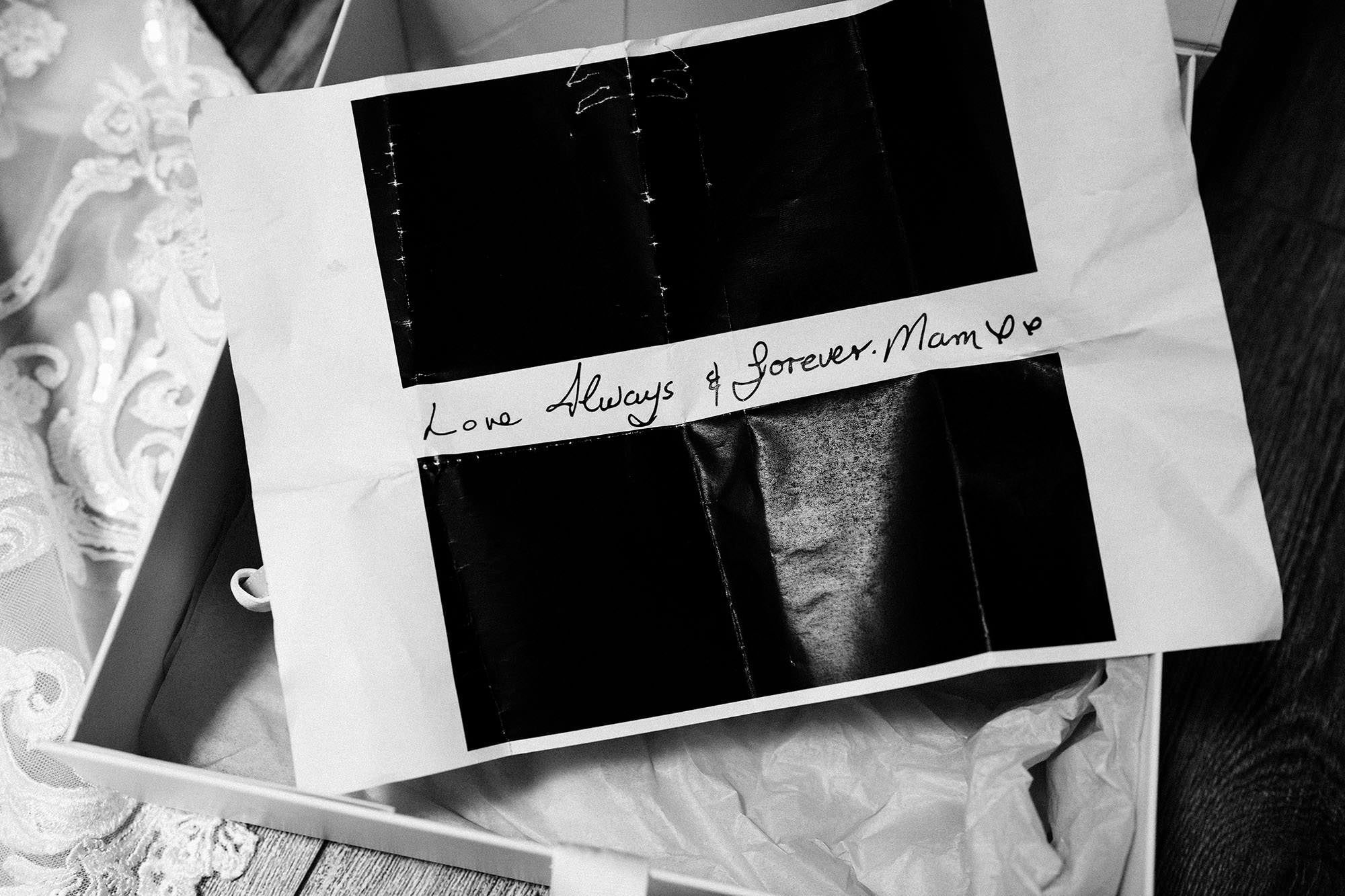 personalised note to bride on wedding day at Woodhill hall