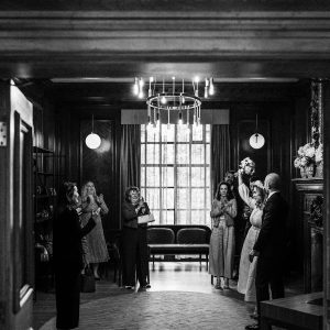 Niki and Diego arriving at Marylebone Town Hall for their wedding