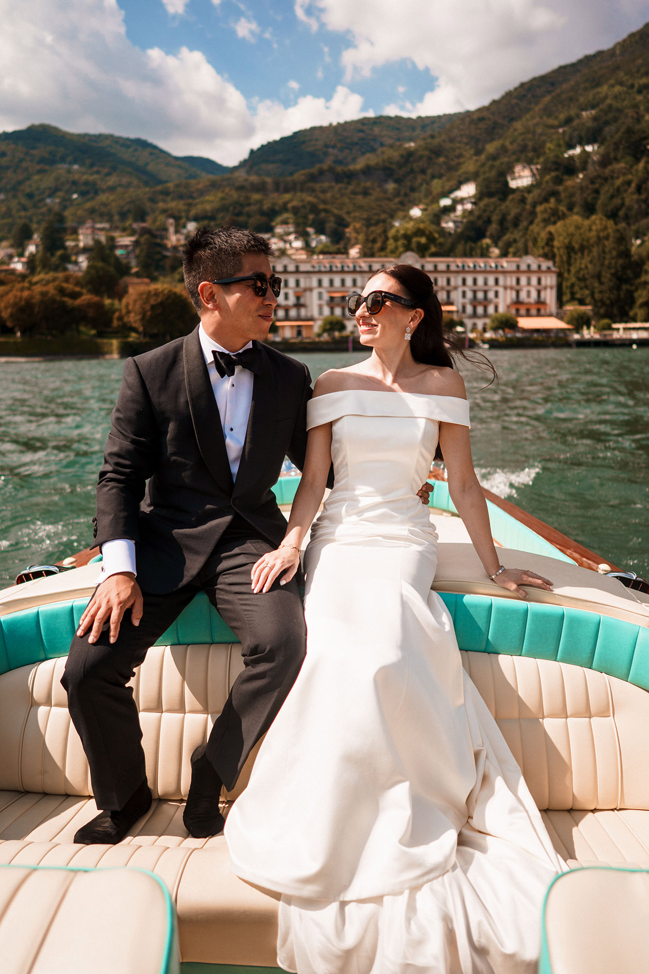 Lara and Qiao on a boat on Lake Como