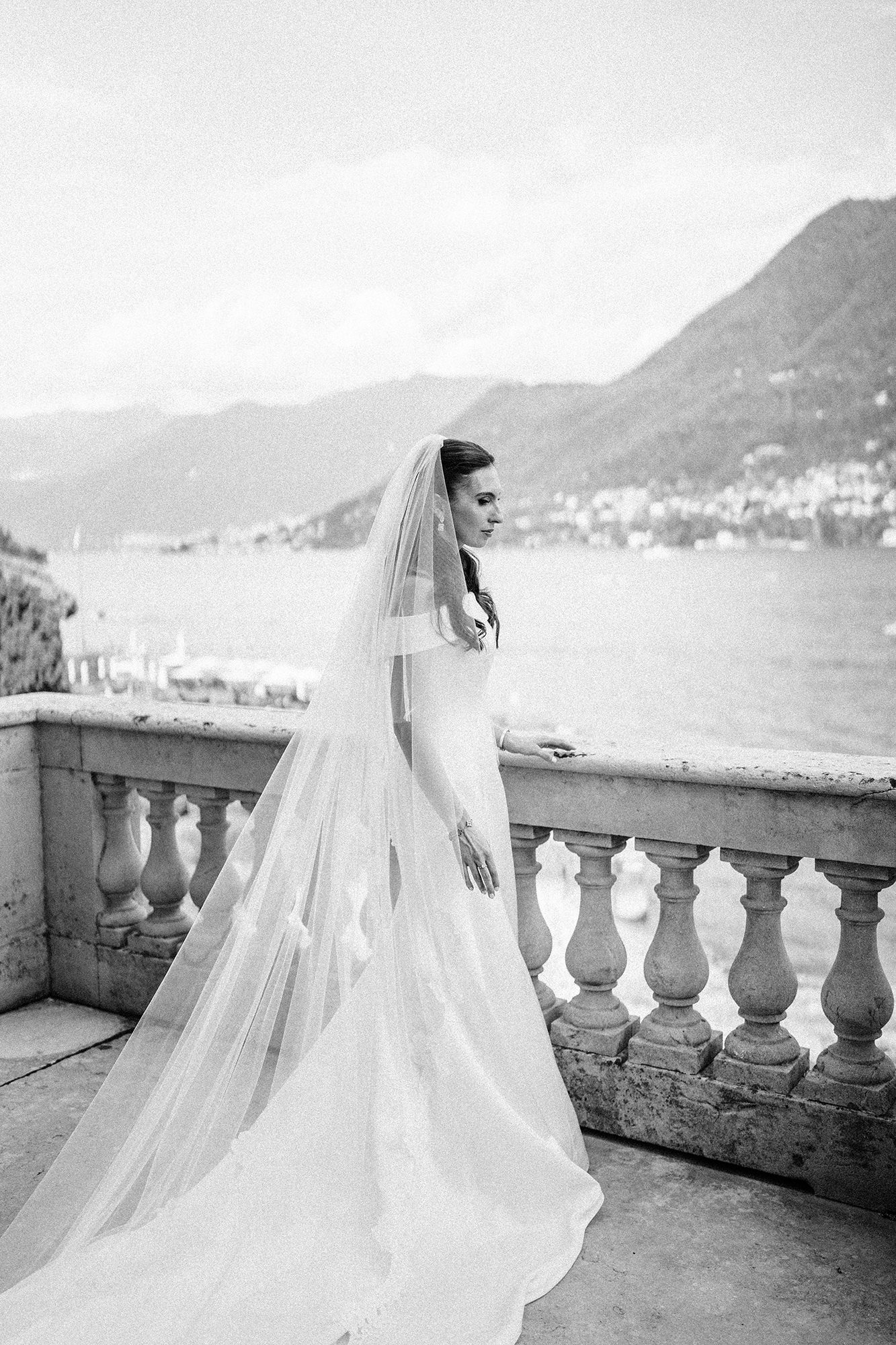 Ceremony details and flowers at Villa Erba